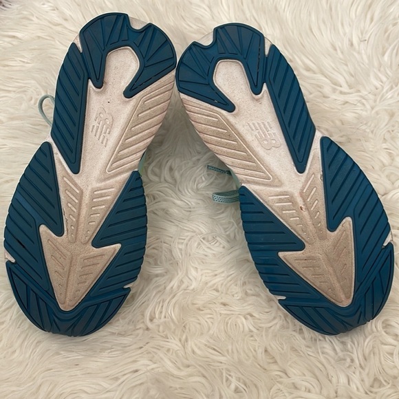 New Balance Teal Sneakers Girls,Size 4.5 - Picture 6 of 7